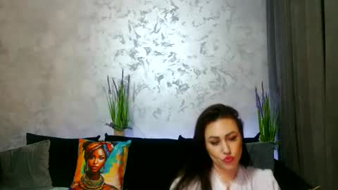 Snapshot of daisy_ashe chatting on May 2026 05:19:02 PM Ashe online show from May 2026 05:19:02 PM