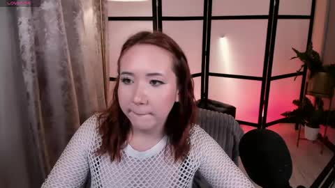 Snapshot of daisy_daylark chatting on May 2026 05:54:01 PM Daisy online show from May 2026 05:54:01 PM