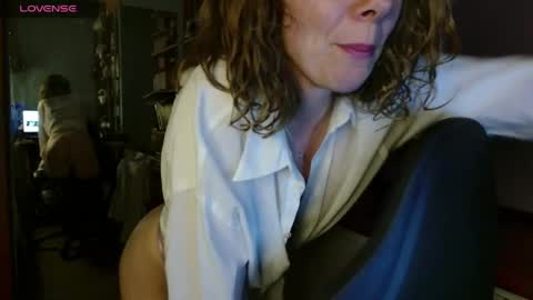 Snapshot of daisy_lovely chatting on May 2026 04:33:02 PM daisy_lovely online show from May 2026 04:33:02 PM