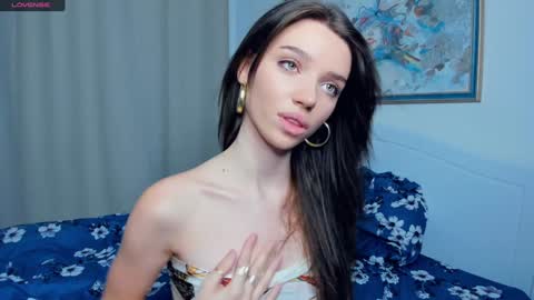 Naomi online show from December 2024 07:46:01 AM