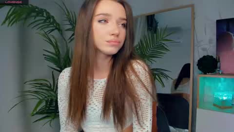 Naomi online show from February 2025 08:11:02 PM