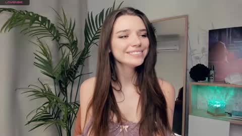 Naomi online show from February 2025 10:52:02 PM