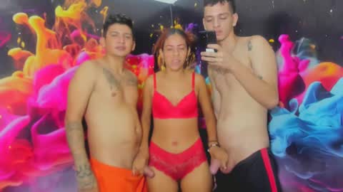 Snapshot of daisyhotgirl69 chatting on February 2025 02:58:01 AM girl- paola online show from February 2025 02:58:01 AM