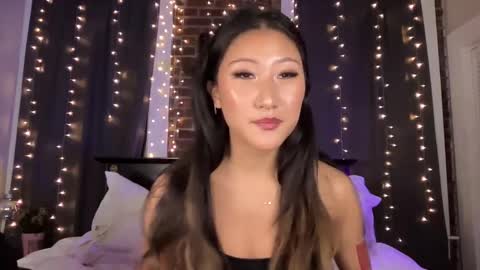 Daisy Kim online show from March 2025 02:15:02 AM