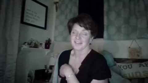 Snapshot of daisylays chatting on January 2025 07:38:02 AM daisy online show from January 2025 07:38:02 AM