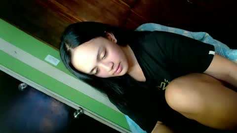 LILY   christmas wish breast implant online show from November 2025 01:08:01 AM