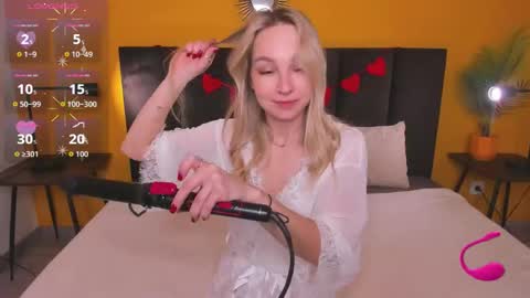 Snapshot of daisymellifluous chatting on February 2026 01:35:02 AM daisymellifluous online show from February 2026 01:35:02 AM