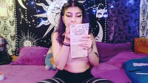 Snapshot of dak_7 chatting on December 2024 10:40:02 PM    --  -- help me reach 100 hands up  online show from December 2024 10:40:02 PM