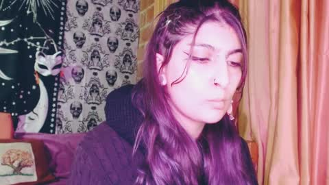 Snapshot of dak_7 chatting on February 2025 04:53:01 AM    --  -- help me reach 100 hands up  online show from February 2025 04:53:01 AM