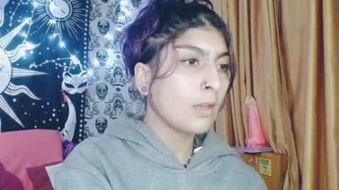 Snapshot of dak_7 chatting on February 2025 03:32:02 AM    --  -- help me reach 100 hands up  online show from February 2025 03:32:02 AM