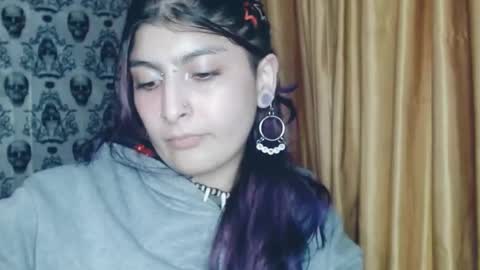 Snapshot of dak_7 chatting on February 2025 03:51:01 AM    --  -- help me reach 100 hands up  online show from February 2025 03:51:01 AM