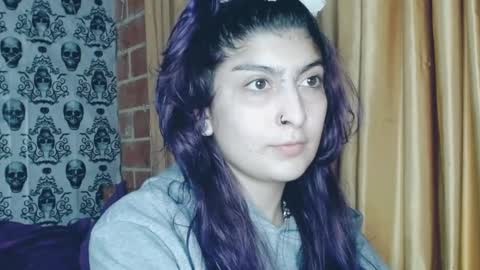 Snapshot of dak_7 chatting on February 2025 01:40:01 AM    --  -- help me reach 100 hands up  online show from February 2025 01:40:01 AM