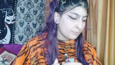 Snapshot of dak_7 chatting on February 2025 05:46:02 AM    --  -- help me reach 100 hands up  online show from February 2025 05:46:02 AM