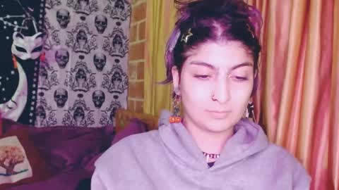 Snapshot of dak_7 chatting on February 2025 04:10:02 AM    --  -- help me reach 100 hands up  online show from February 2025 04:10:02 AM