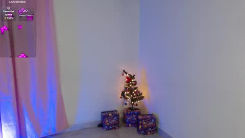 VALENTINA  online show from December 2025 07:59:01 AM