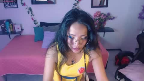Snapshot of dakota_ro chatting on June 2026 09:20:01 PM Caroliina online show from June 2026 09:20:01 PM