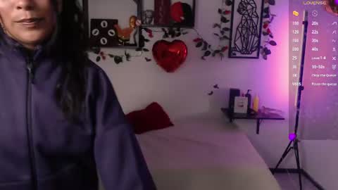 Snapshot of dakota_ro chatting on July 2026 09:25:01 PM Caroliina online show from July 2026 09:25:01 PM