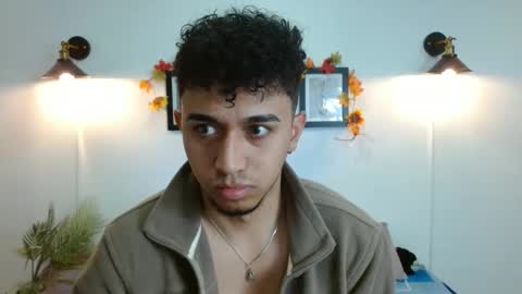 dakota Rouse Lx online show from November 2025 12:37:02 PM