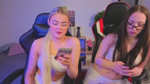 Snapshot of dakotajoan69 chatting on April 2026 02:17:02 PM JoannaDakota online show from April 2026 02:17:02 PM