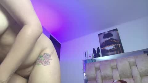 dakotarobbins_ online show from November 2025 08:53:02 PM