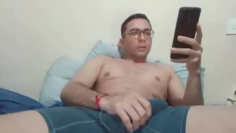 dale_guaya online show from February 2026 07:53:02 PM