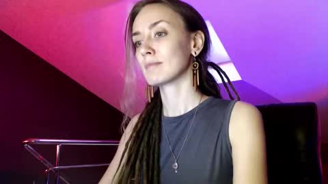 Dalia  online show from January 2025 10:10:02 AM