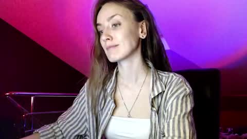 Dalia  online show from January 2025 01:19:02 PM