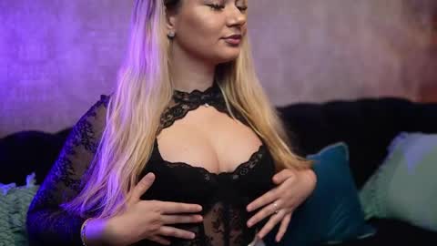 Snapshot of daliamissy chatting on March 2026 08:03:01 PM Dalia online show from March 2026 08:03:01 PM