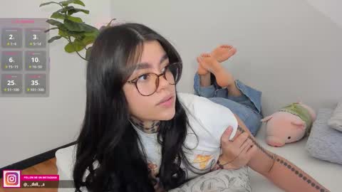 Dalia online show from October 2025 11:03:02 PM