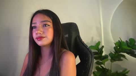 Dalila  online show from April 2026 12:04:01 AM