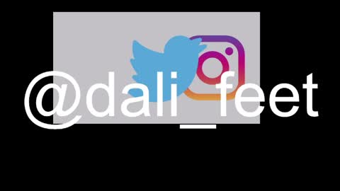 Snapshot of dalila_oficials chatting on May 2026 11:15:01 AM online show from May 2026 11:15:01 AM