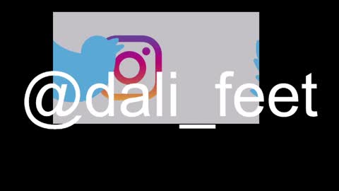 Snapshot of dalila_oficials chatting on May 2026 10:33:01 AM online show from May 2026 10:33:01 AM