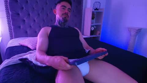 Snapshot of dallas_whitee chatting on May 2026 08:03:01 PM Dallas whitee online show from May 2026 08:03:01 PM