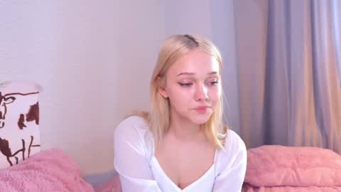 Snapshot of dallass_and_vegas chatting on June 2026 04:31:02 PM Call me Soffi online show from June 2026 04:31:02 PM