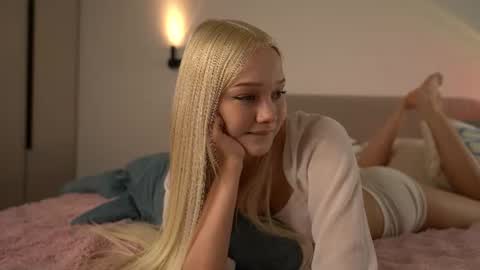 Snapshot of dallass_and_vegas chatting on July 2026 04:17:02 PM Call me Soffi online show from July 2026 04:17:02 PM