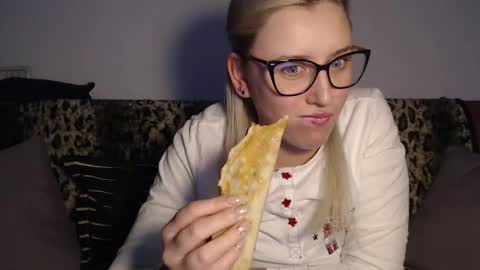 Maria online show from February 2025 09:41:02 PM