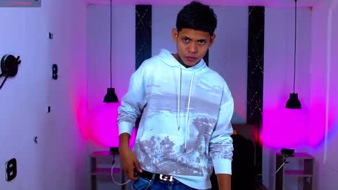 damar_felipe online show from November 2025 05:01:02 AM