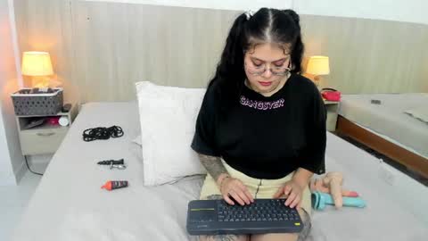 Damaris Ponce online show from July 2026 07:23:02 AM