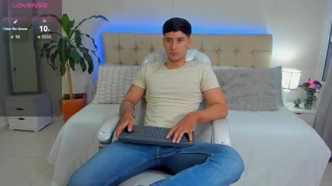 DAMIAN online show from January 2025 12:27:02 PM