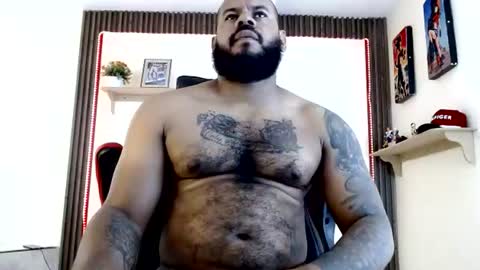 Snapshot of damian64436171 chatting on June 2026 05:17:02 PM damian64436171 online show from June 2026 05:17:02 PM