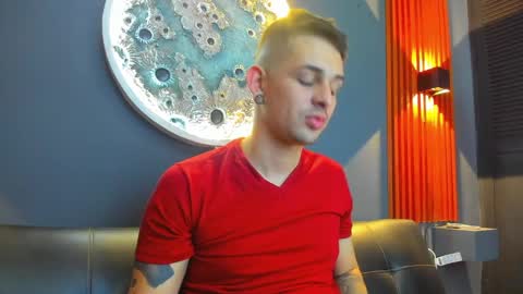 Snapshot of damian__oliver chatting on December 2024 05:20:02 AM Damian Oliver online show from December 2024 05:20:02 AM