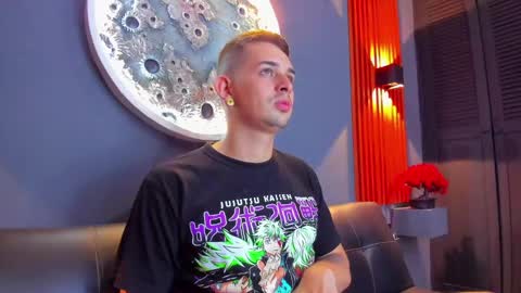 Snapshot of damian__oliver chatting on December 2024 06:22:02 AM Damian Oliver online show from December 2024 06:22:02 AM