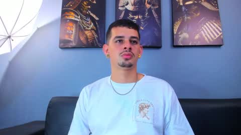 Snapshot of damian__oliver chatting on March 2026 08:19:01 AM Damian Oliver online show from March 2026 08:19:01 AM