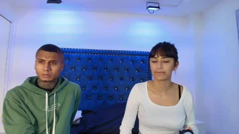 Snapshot of damian_and_roxanne chatting on June 2026 12:39:01 PM DAMIAN AND ROXANNE. online show from June 2026 12:39:01 PM