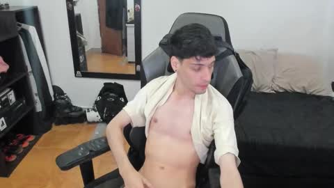 Damian online show from November 2025 04:58:02 AM