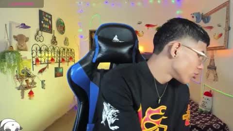 Damian online show from January 2026 03:01:02 AM