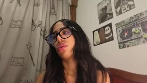 Snapshot of damian_n_lissa chatting on February 2026 01:57:02 AM damian_n_lissa online show from February 2026 01:57:02 AM