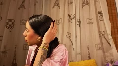 Snapshot of damian_n_lissa chatting on February 2026 01:45:01 AM damian_n_lissa online show from February 2026 01:45:01 AM