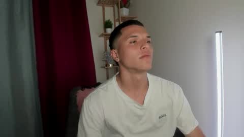 damian_vega13 online show from November 2025 10:43:01 PM