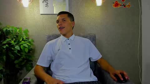 damian_vega13 online show from November 2025 10:48:01 PM